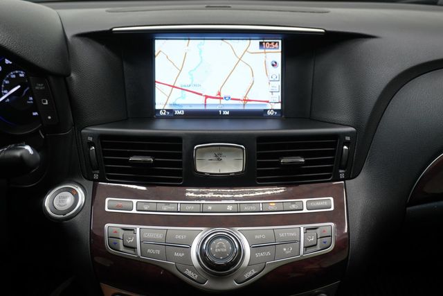 2017 INFINITI Q70 3.7 AWD - 22945218 - 17