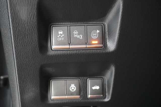 2017 INFINITI Q70 3.7 AWD - 22945218 - 25