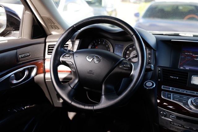 2017 INFINITI Q70 3.7 RWD - 22938071 - 29