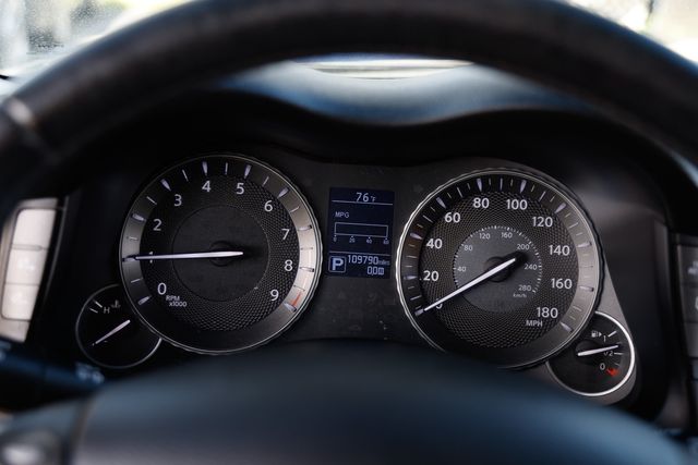 2017 INFINITI Q70 3.7 RWD - 22938071 - 31