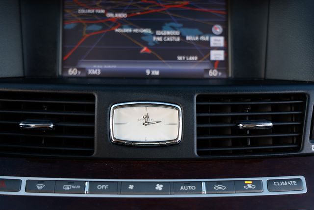 2017 INFINITI Q70 3.7 RWD - 22938071 - 35