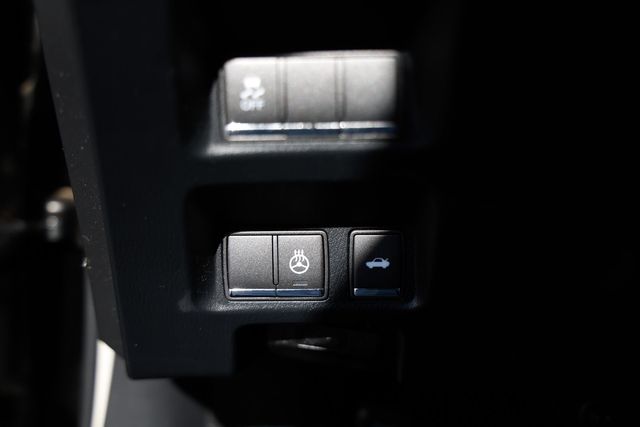 2017 INFINITI Q70 3.7 RWD - 22938071 - 48