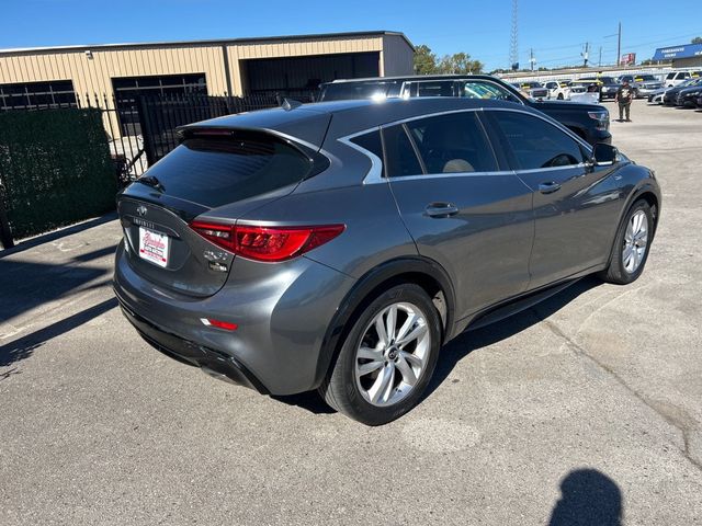 2017 INFINITI QX30 FWD - 23098824 - 3