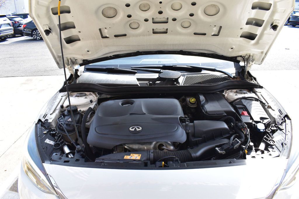 2017 INFINITI QX30 Luxury AWD - 23002055 - 11