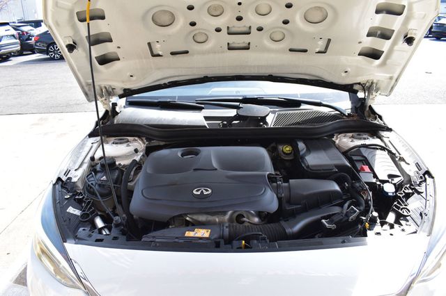 2017 INFINITI QX30 Luxury AWD - 23002055 - 11