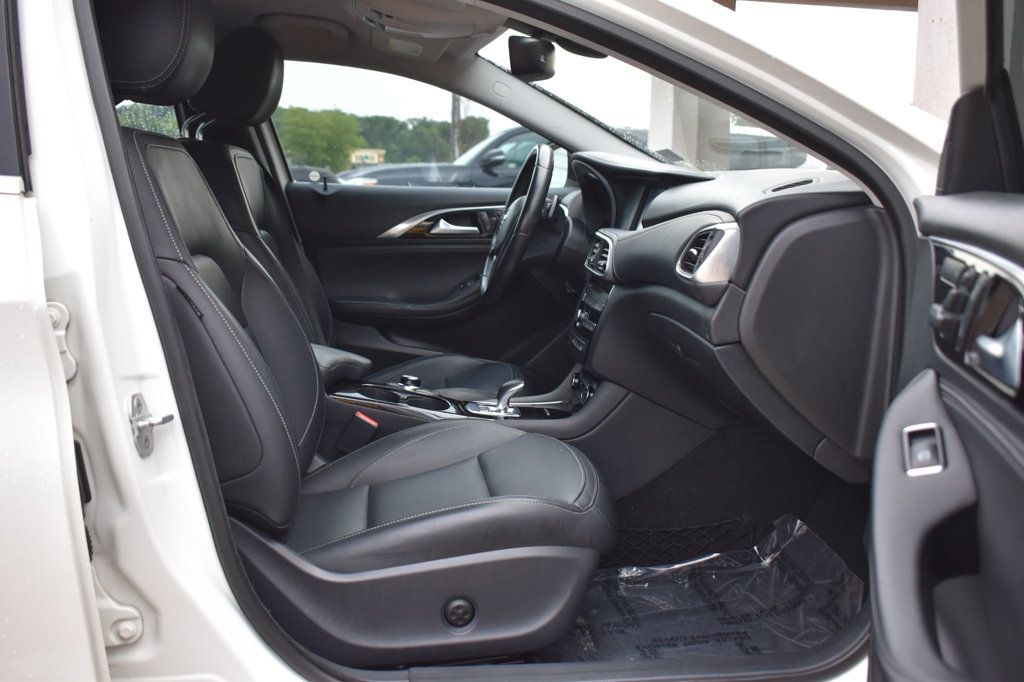 2017 INFINITI QX30 Luxury AWD - 23002055 - 58