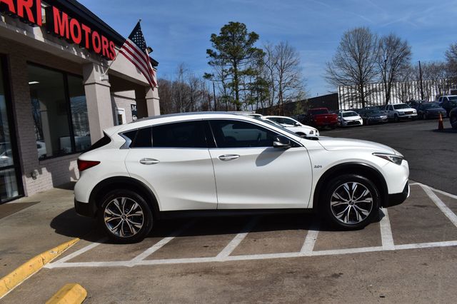 2017 INFINITI QX30 Luxury AWD - 23002055 - 5