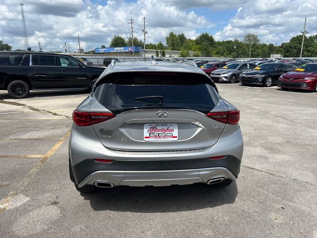 2017 INFINITI QX30 Luxury AWD - 23057124 - 4