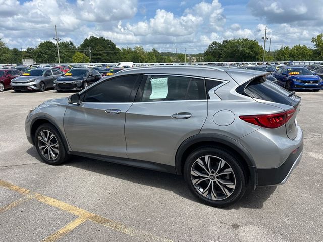 2017 INFINITI QX30 Luxury AWD - 23057124 - 5