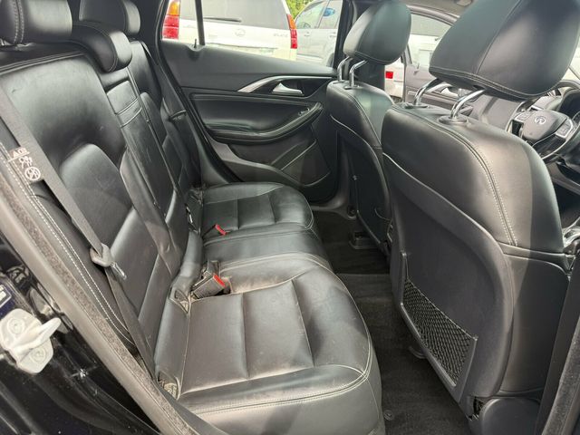 2017 INFINITI QX30 Luxury AWD - 23073703 - 14