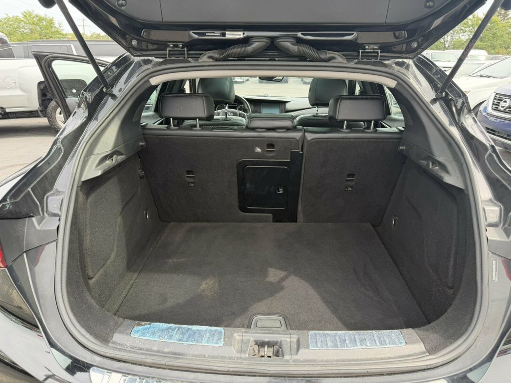 2017 INFINITI QX30 Luxury AWD - 23073703 - 16