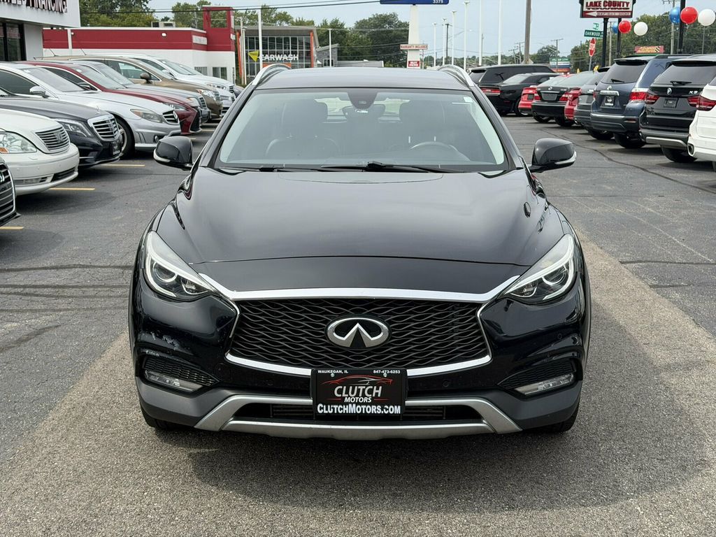 2017 INFINITI QX30 Luxury AWD - 23073703 - 1