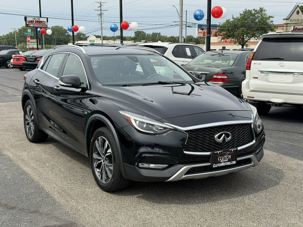 2017 INFINITI QX30 Luxury AWD - 23073703 - 2
