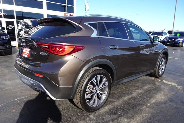2017 INFINITI QX30 Premium AWD - 22945620 - 7