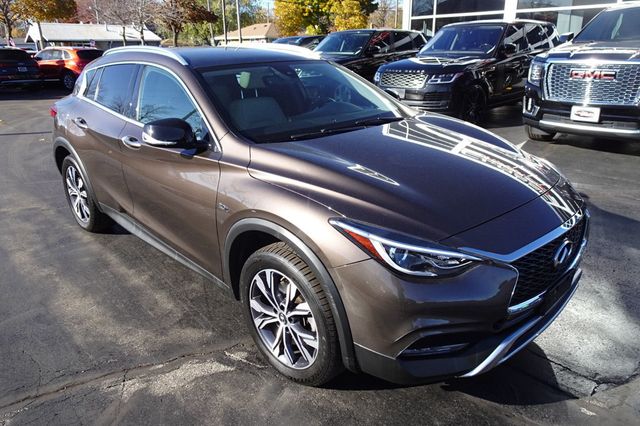 2017 INFINITI QX30 Premium AWD - 22945620 - 8