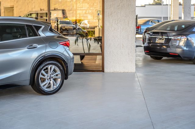 2017 INFINITI QX30 QX30 PREMIUM FWD LIMITED - PANO ROOF - LEATHER - BACKUP CAM - 23100957 - 52