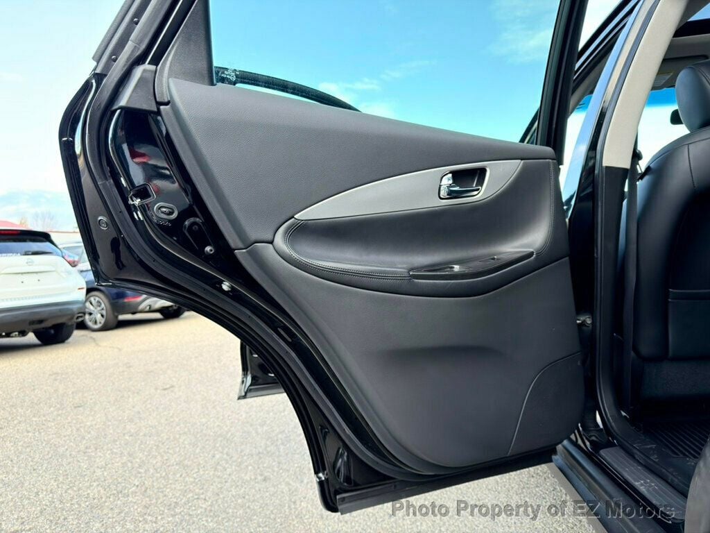 2017 INFINITI QX50 69122 KM! ONE OWNER! CERTIFIED! - 22937416 - 24