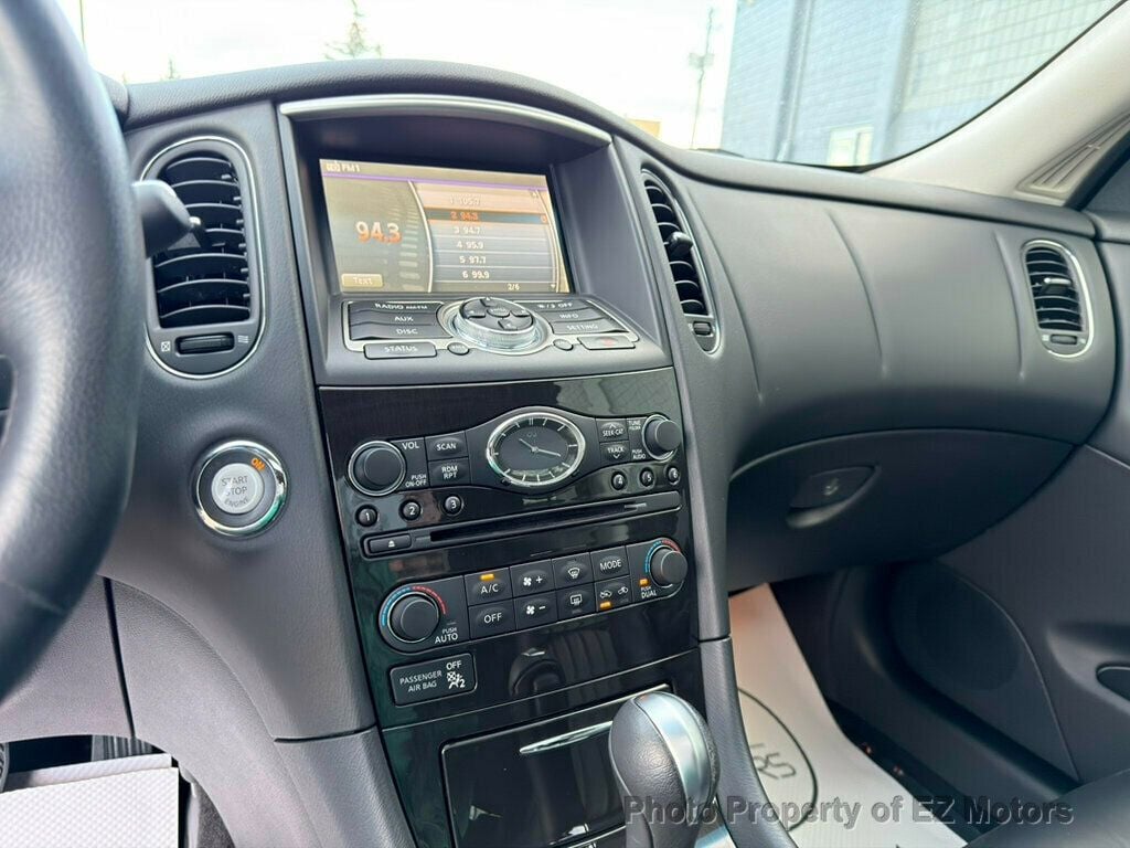 2017 INFINITI QX50 69122 KM! ONE OWNER! CERTIFIED! - 22937416 - 29