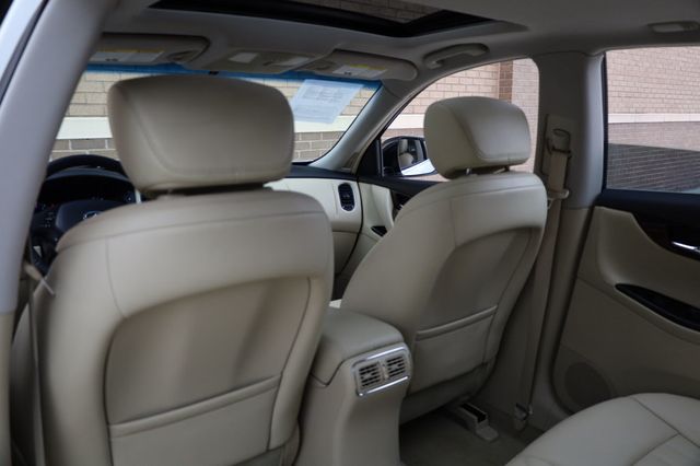 2017 INFINITI QX50 AWD - 22970732 - 16