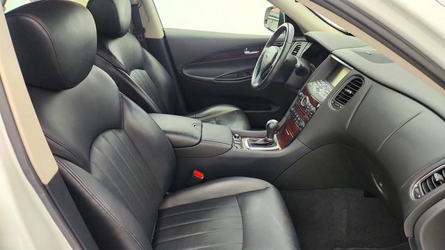 2017 INFINITI QX50 AWD w/ Premium Plus Pkg & Premium Pkg - 23052623 - 23