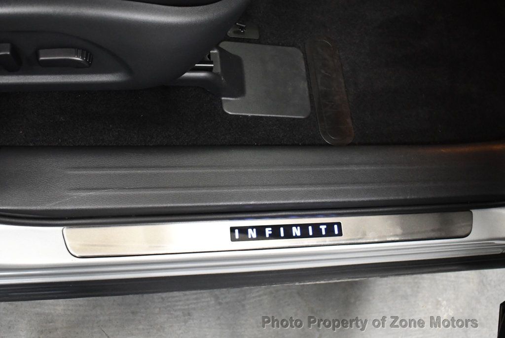 2017 Infiniti QX60 photo 15