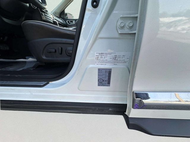 2017 INFINITI QX60 AWD - 22960130 - 22