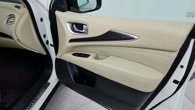 2017 INFINITI QX60 AWD with Premium AND Premium Plus Packages + 20'' Wheels - 22944677 - 27