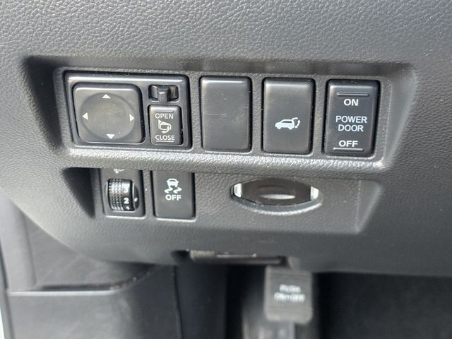 2017 INFINITI QX70 AWD - 23070380 - 21