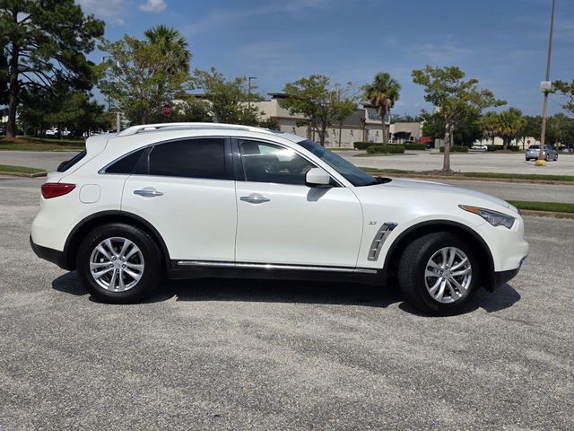2017 INFINITI QX70 AWD - 23070380 - 32