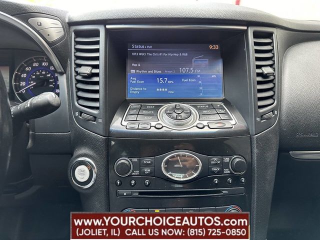 2017 INFINITI QX70 AWD - 22595215 - 32