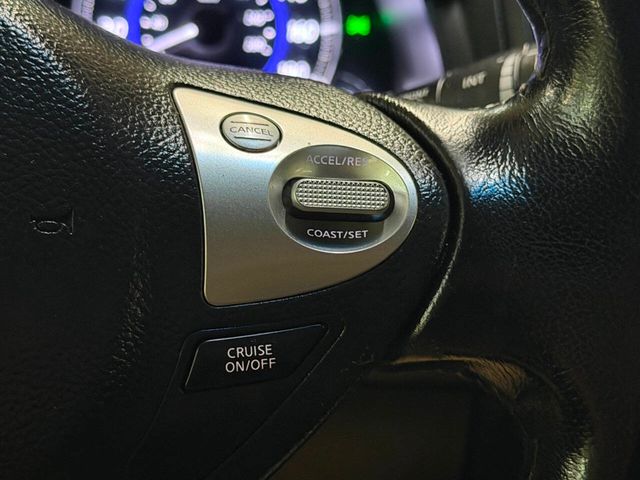 2017 INFINITI QX70 AWD - 22976697 - 33