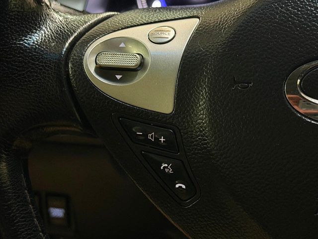 2017 INFINITI QX70 AWD - 22976697 - 34