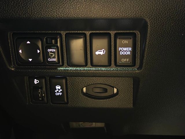 2017 INFINITI QX70 AWD - 22976697 - 37