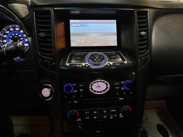 2017 INFINITI QX70 AWD - 22976697 - 38