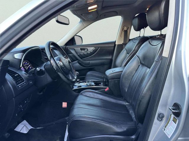 2017 INFINITI QX70 AWD - 22985455 - 14