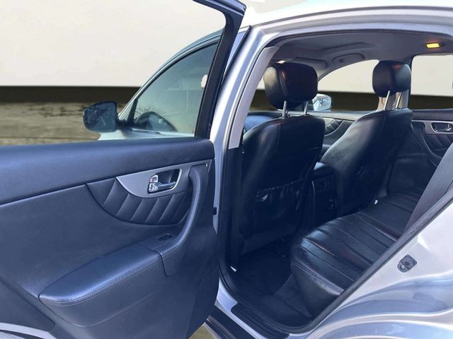 2017 INFINITI QX70 AWD - 22985455 - 15