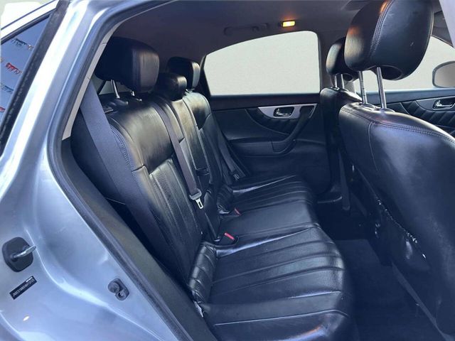 2017 INFINITI QX70 AWD - 22985455 - 18