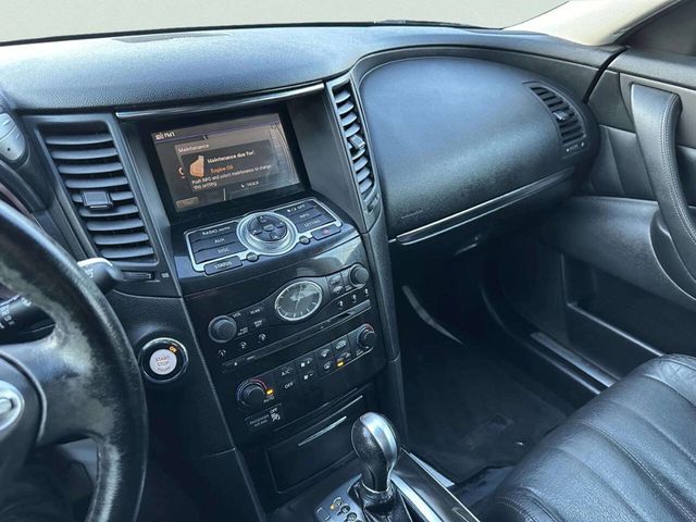 2017 INFINITI QX70 AWD - 22985455 - 28