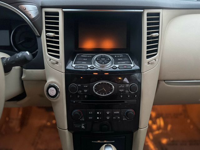 2017 INFINITI QX70 RWD - 22943230 - 20