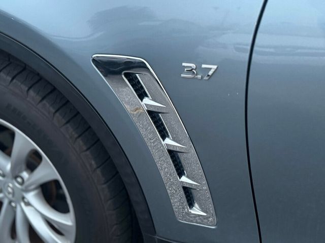 2017 INFINITI QX70 RWD - 22943230 - 33