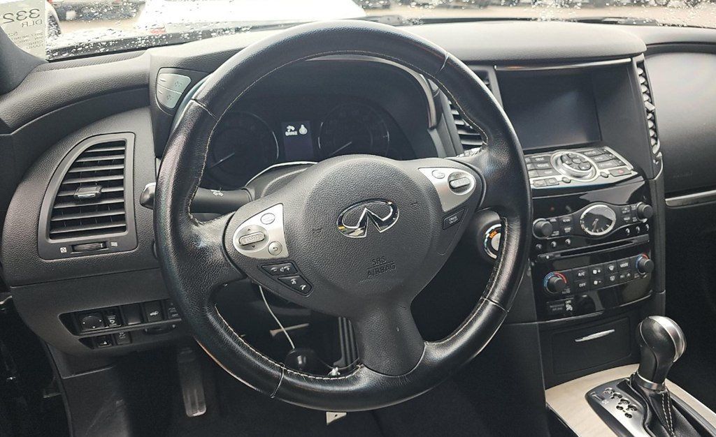 2017 INFINITI QX70 RWD - 22975609 - 7