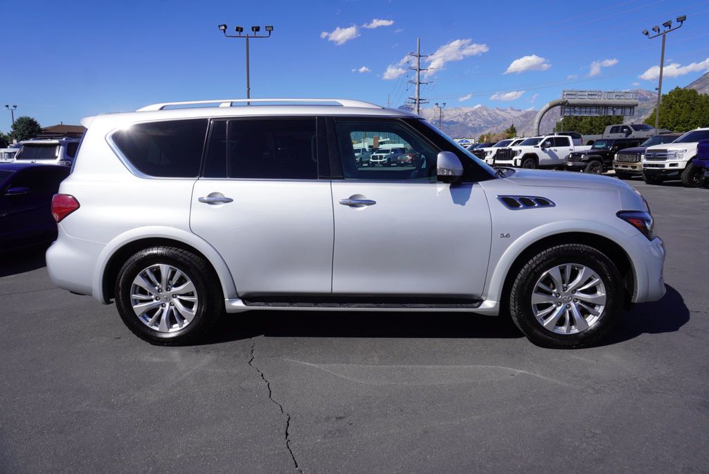 2017 INFINITI QX80  - 23081207 - 11