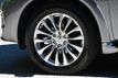 2017 INFINITI QX80 AWD - 23074354 - 9