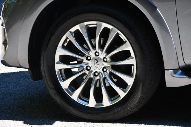 2017 INFINITI QX80 AWD - 23074354 - 9