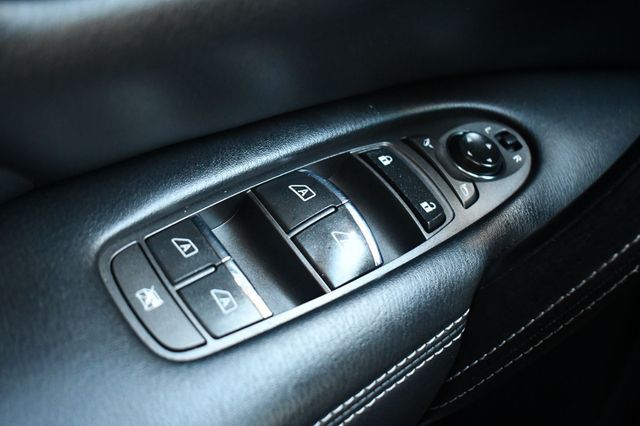 2017 INFINITI QX80 AWD - 23074354 - 11