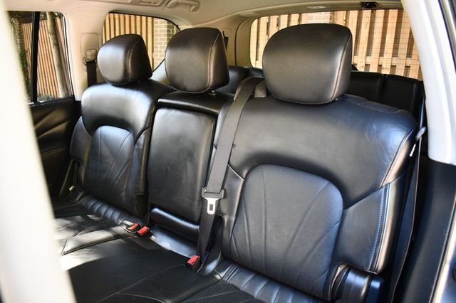 2017 INFINITI QX80 AWD - 23074354 - 34