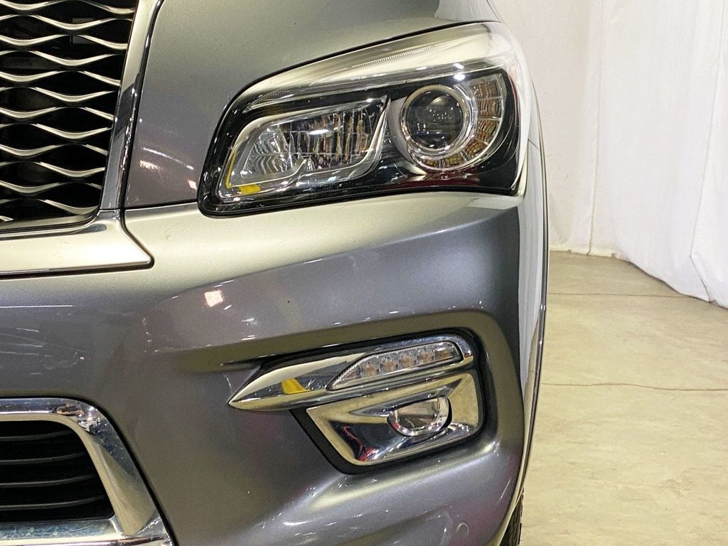 2017 Infiniti QX80 photo 15