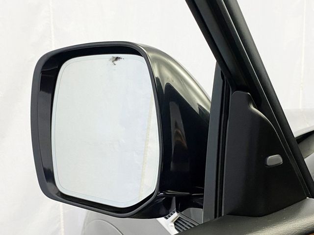 2017 INFINITI QX80 AWD - 22924535 - 17