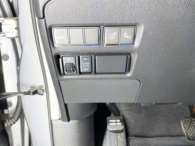 2017 INFINITI QX80 AWD - 22924535 - 28