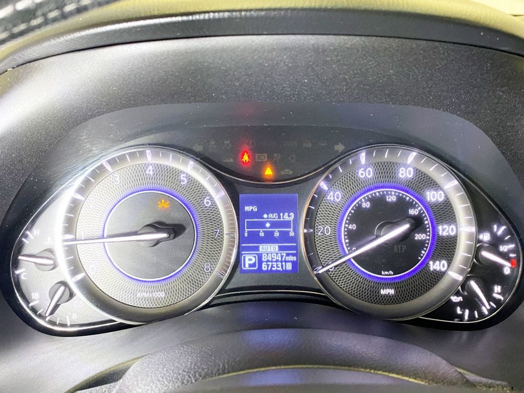 2017 Infiniti QX80 photo 33